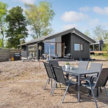Holiday home Gorgeous In Ega With Wifi